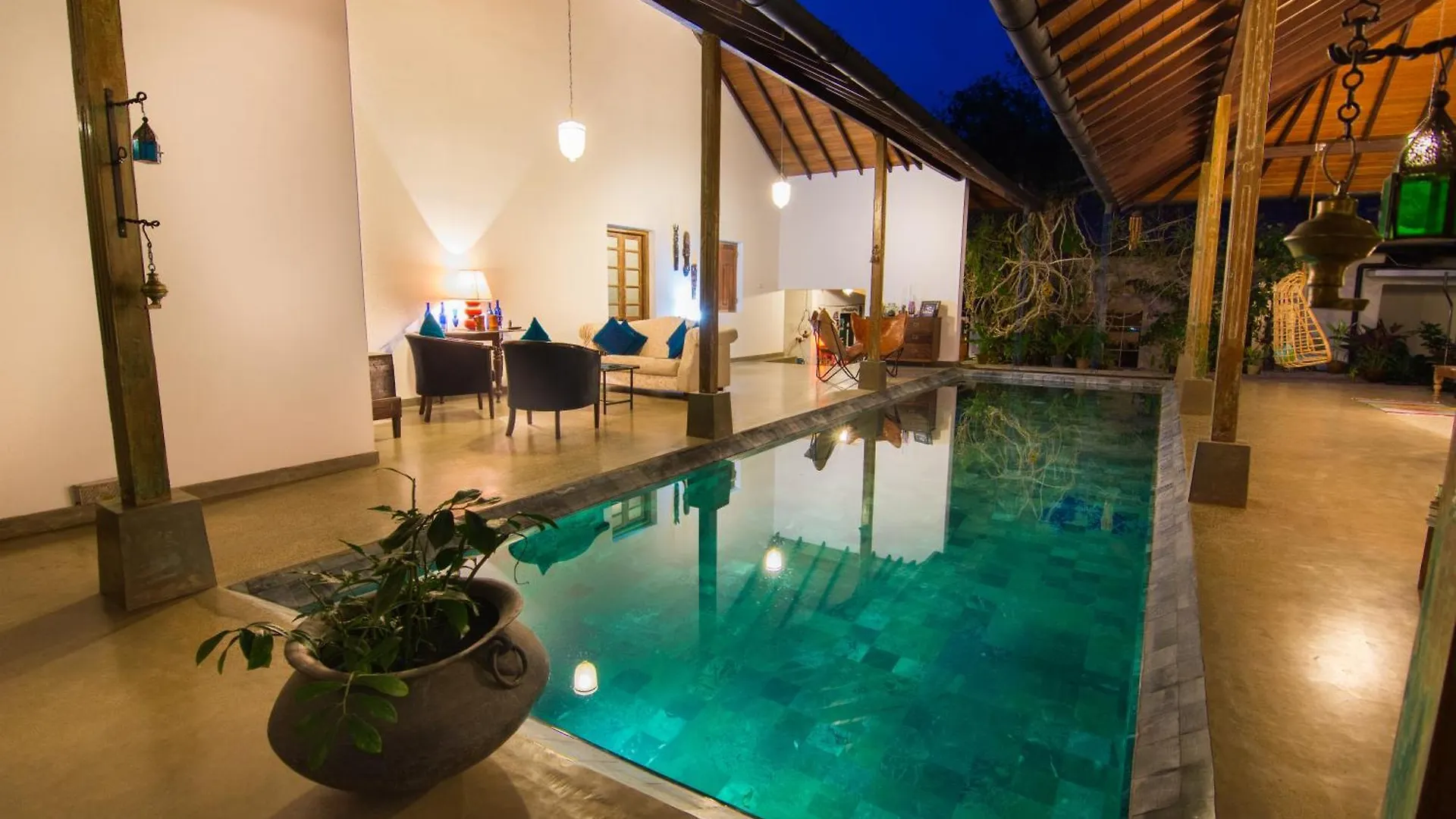 The Kandyan Manor By Bhathiya & Suzy Alloggio in famiglia Kandy