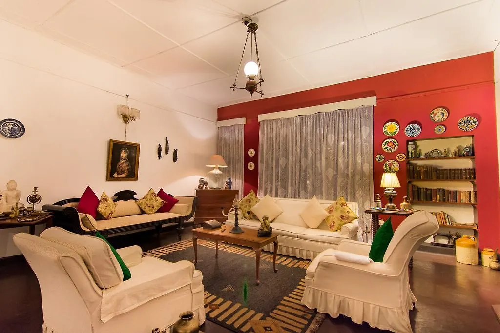 The Kandyan Manor By Bhathiya & Suzy Alloggio in famiglia Kandy